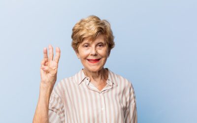 Las 3 enfermedades bucodentales más frecuentes en la tercera edad