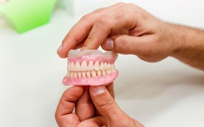 Mitos comunes sobre las prótesis dentales